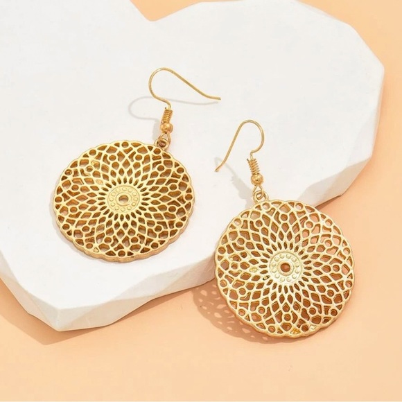 GlitzBlitz Boutique Jewelry - Any 2/$20! Gold Filagree Circular Drop Earrings